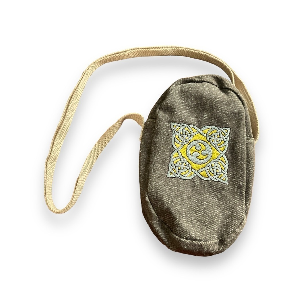 Womens Bag Yellow Celtic Knot Brown Canvas Small Change Purse Tiny Zipper Travel